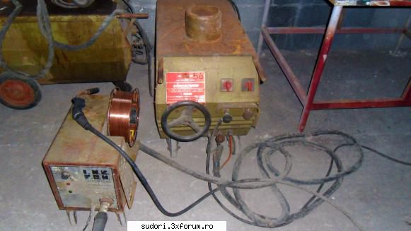 vand aparat de sudura mig/mag si electrod. se poate alimenta si la 220v. lungime cablu aprox. 7